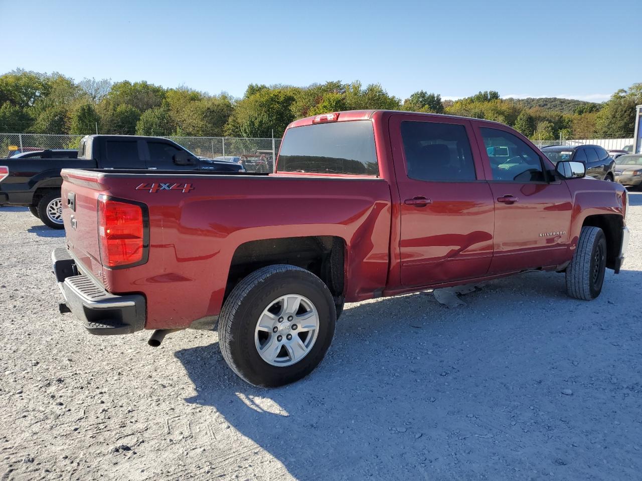 Obraz 3 z 2018 CHEVROLET SILVERADO K1500 LT 2018 z VIN 3GCUKRECXJG418131