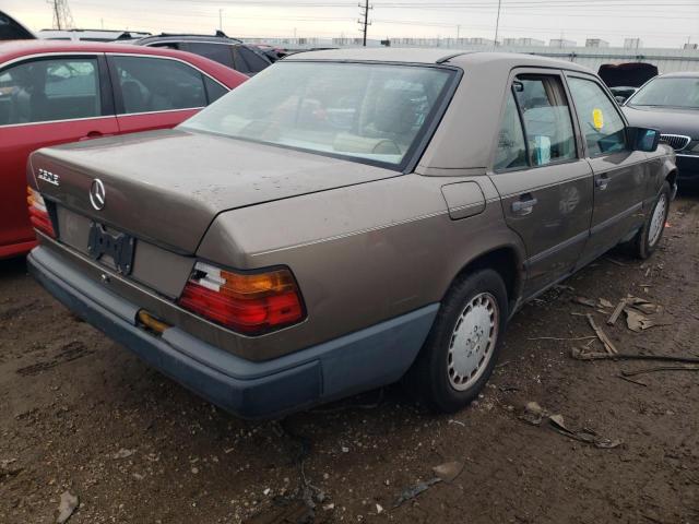 Obraz 3 z 1987 MERCEDES-BENZ 260 E 1987 z VIN WDBEA26D2HA553598
