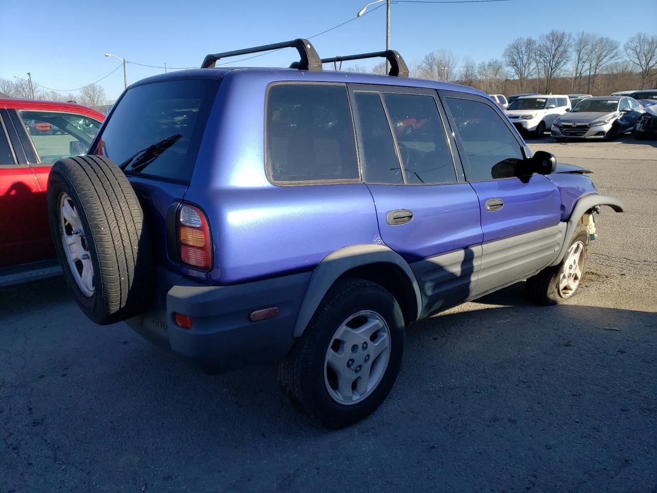 Image 3 of 1999 TOYOTA RAV4  1999 with VIN JT3HP10V7X0219536
