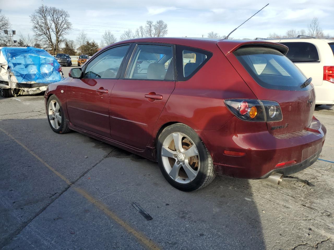 Image 2 of 2006 MAZDA 3 HATCHBACK 2006 with VIN JM1BK143061433527