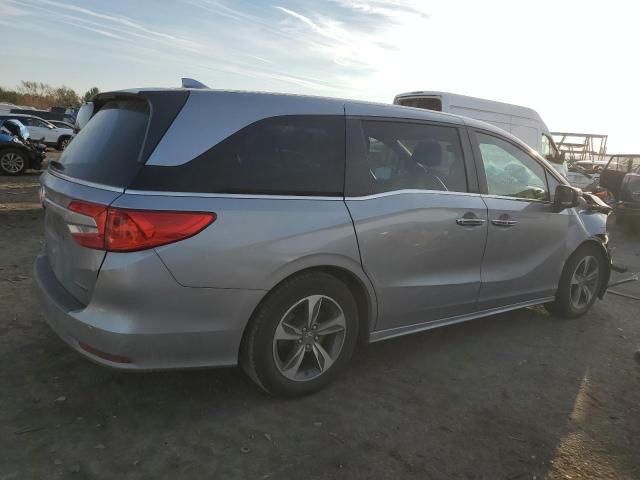 Изображение 3 2018 HONDA ODYSSEY TOURING 2018 с VIN 5FNRL6H86JB000390