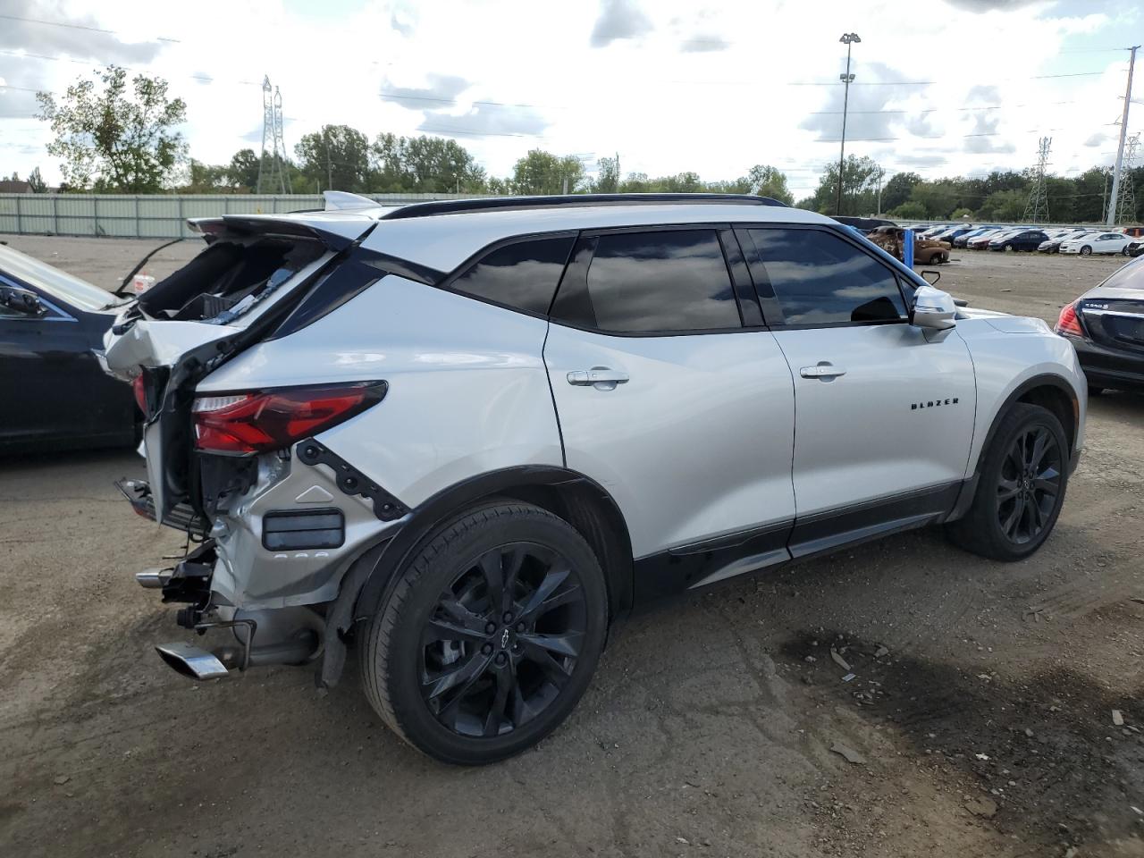 Image 3 of 2021 CHEVROLET BLAZER RS 2021 with VIN 3GNKBERSXMS569786