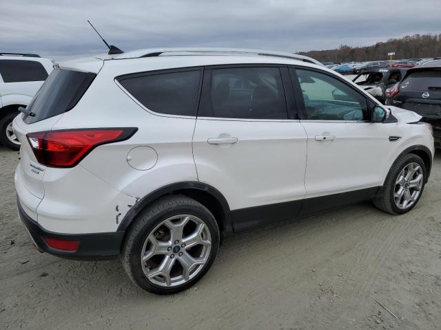 Image 3 of 2019 FORD ESCAPE TITANIUM 2019 with VIN 1FMCU0J98KUB94444