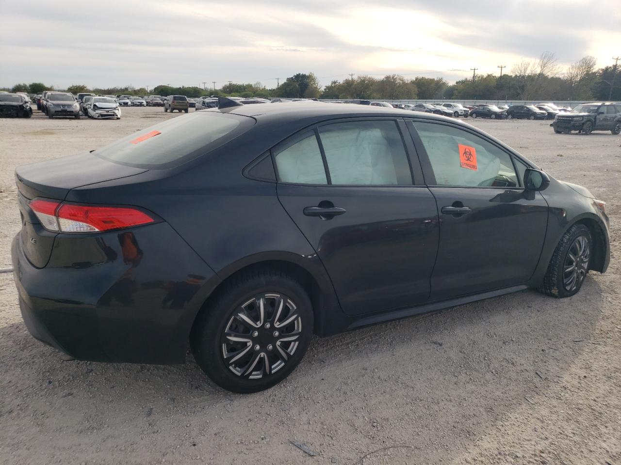 Изображение 3 2020 TOYOTA COROLLA LE 2020 с VIN JTDEPRAE8LJ044570