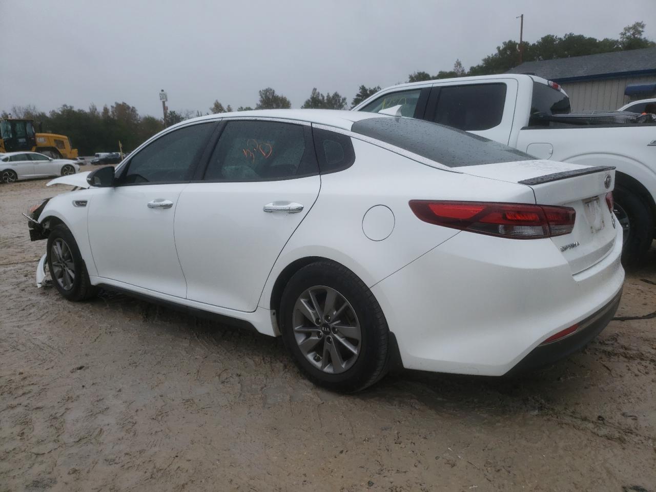 Изображение 2 2017 KIA OPTIMA LX 2017 с VIN 5XXGT4L14HG175301