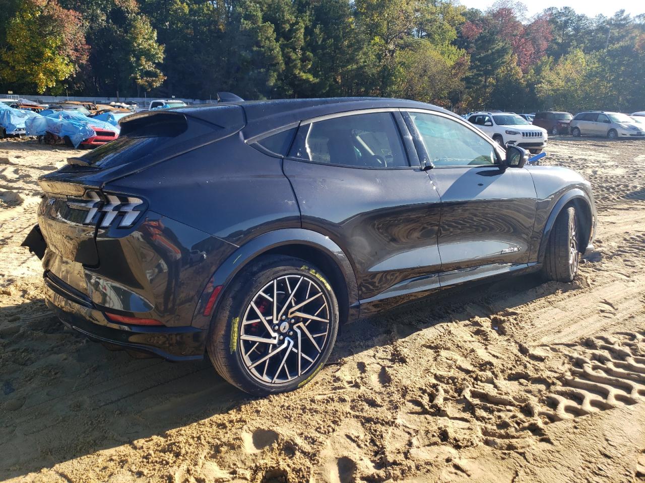 Image 3 of 2022 FORD MUSTANG MACH-E GT 2022 with VIN 3FMTK4SXXNMA19261