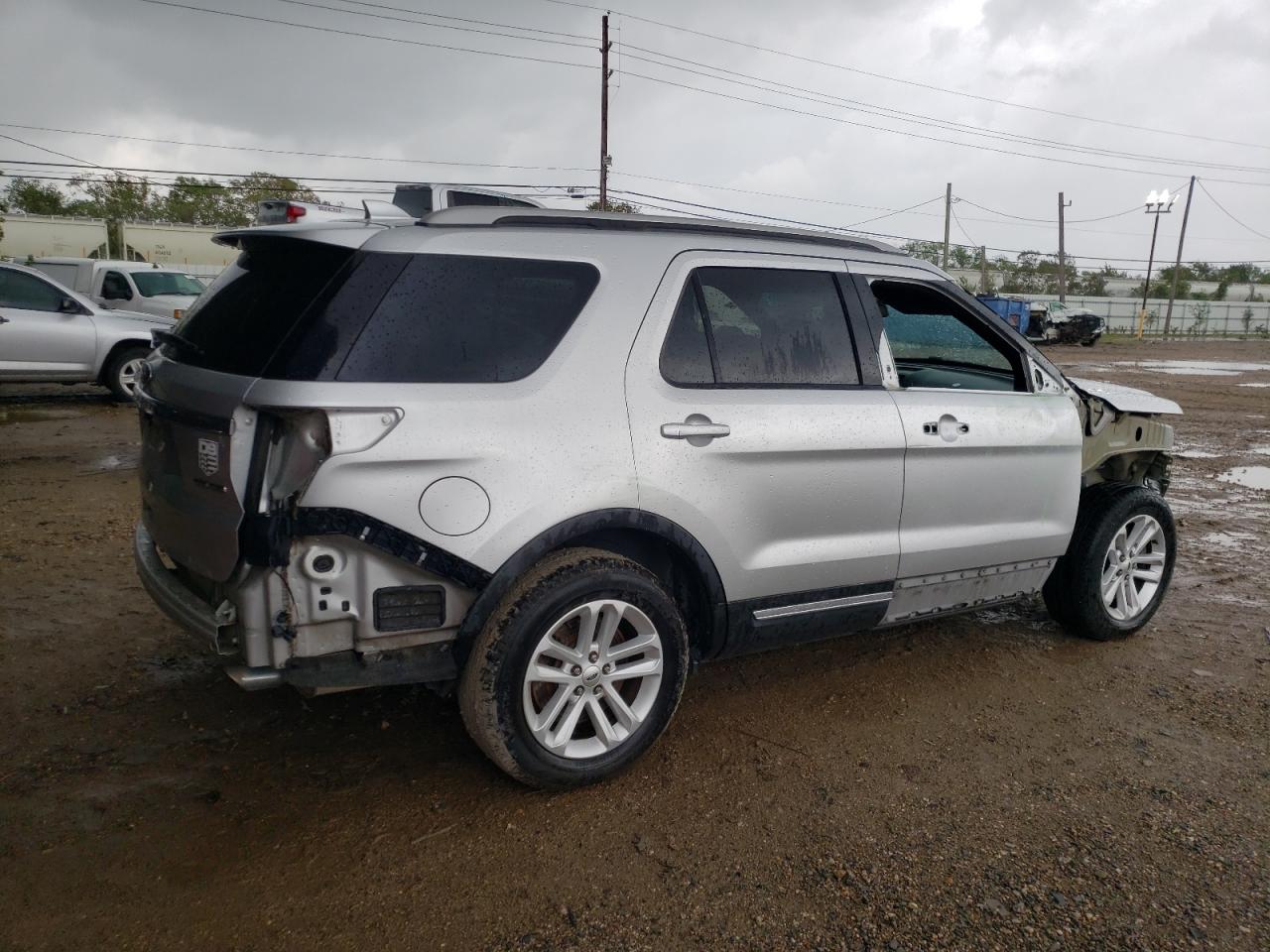 Obraz 3 z 2016 FORD EXPLORER XLT 2016 z VIN 1FM5K7D81GGB77971