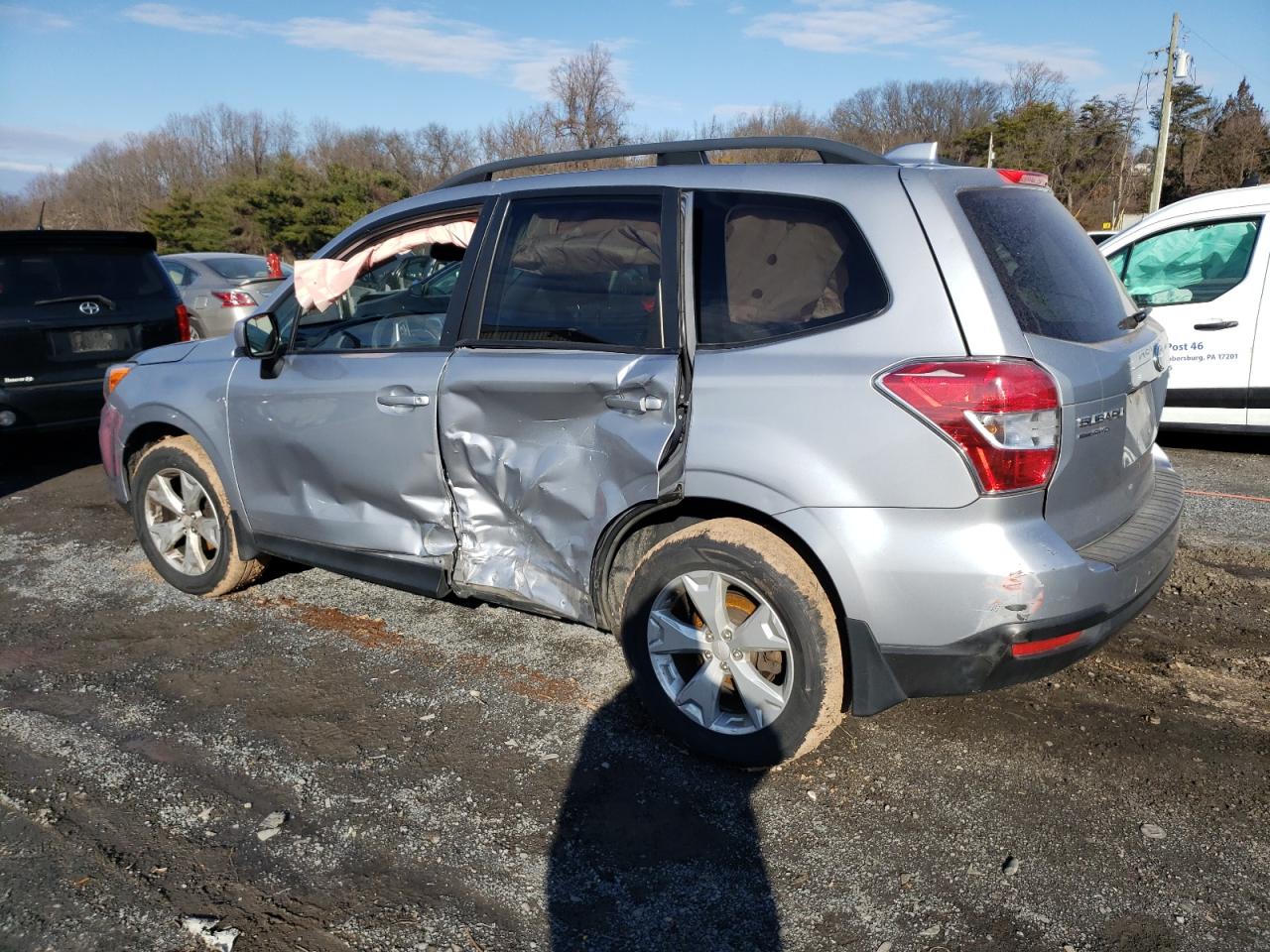 Image 2 of 2016 SUBARU FORESTER 2.5I PREMIUM 2016 with VIN JF2SJADC4GH501468