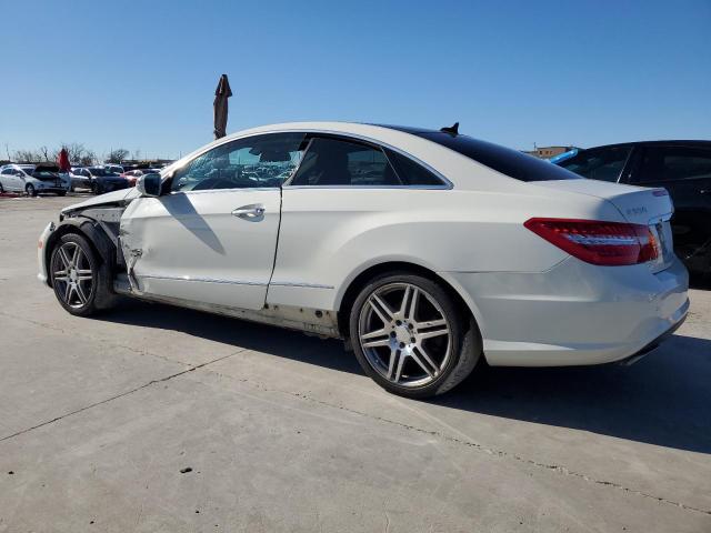 Obraz 2 z 2010 MERCEDES-BENZ E 550 2010 z VIN WDDKJ7CB7AF009911