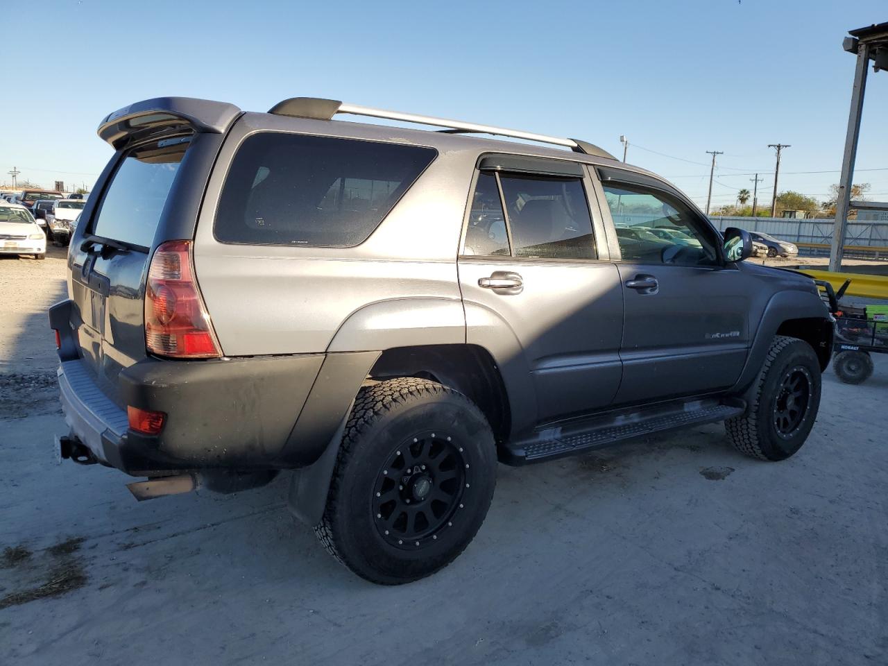 Image 3 of 2003 TOYOTA 4RUNNER SR5 2003 with VIN JTEBT14R530026155