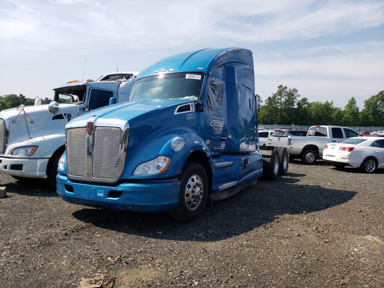 Image 2 of 2017 KENWORTH CONSTRUCTION T680 2017 with VIN 1XKYD49X1HJ150210