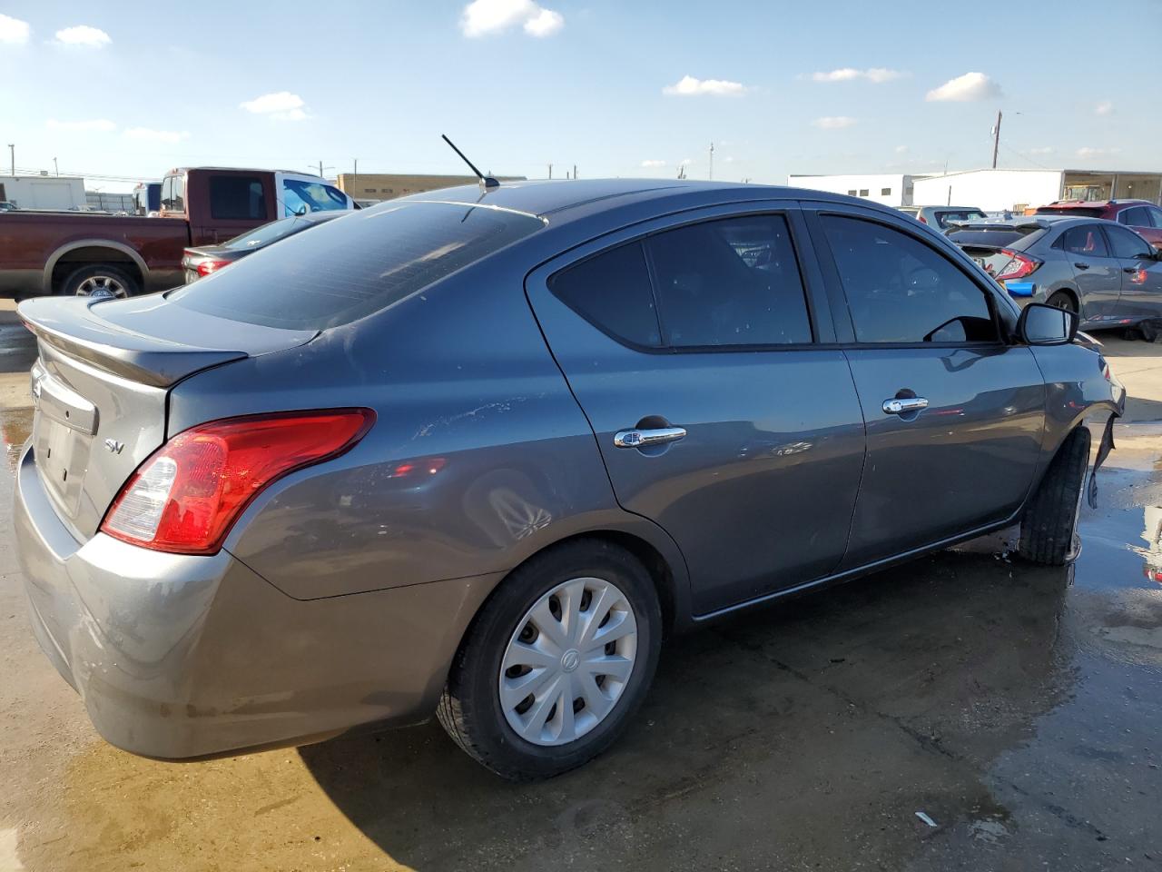 Image 3 of 2018 NISSAN VERSA S 2018 with VIN 3N1CN7AP5JL856548