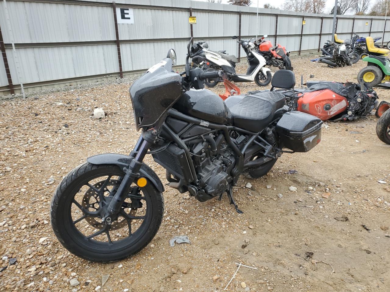 Изображение 2 2023 HONDA CMX1100 T 2023 с VIN JH2SC8365PK200277