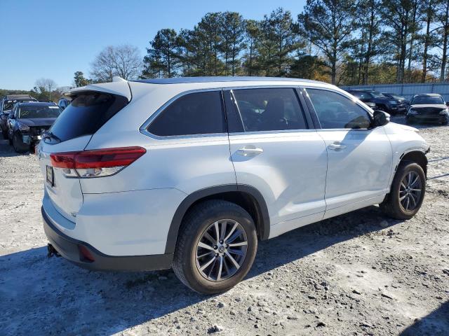 Image 3 of 2017 TOYOTA HIGHLANDER SE 2017 with VIN 5TDKZRFH5HS517514
