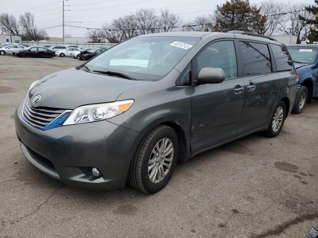 2011 TOYOTA SIENNA XLE 2011 image