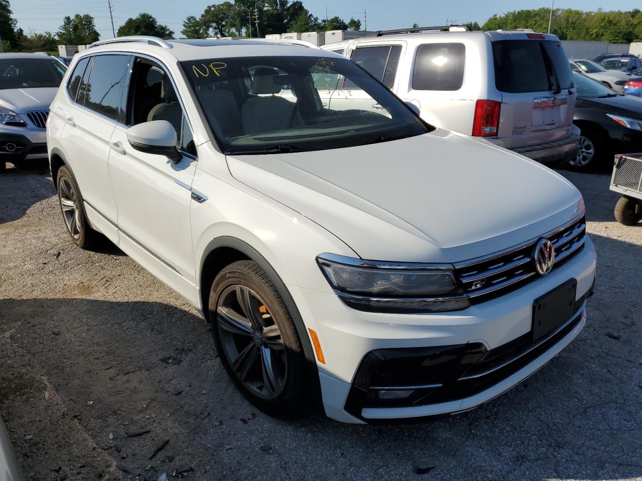 2018 VOLKSWAGEN TIGUAN SEL PREMIUM 2018 image