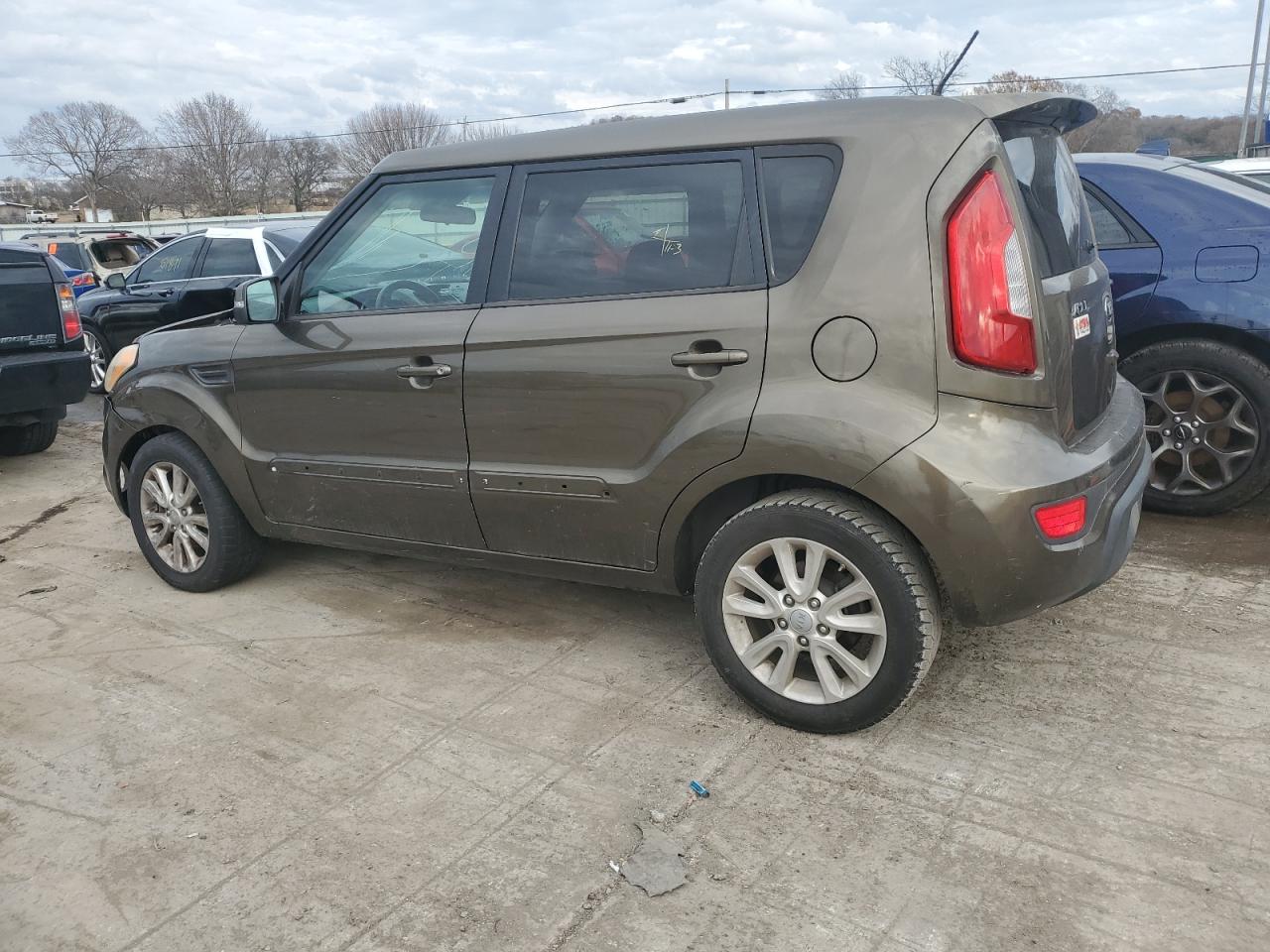 Image 2 of 2013 KIA SOUL + 2013 with VIN KNDJT2A68D7548710