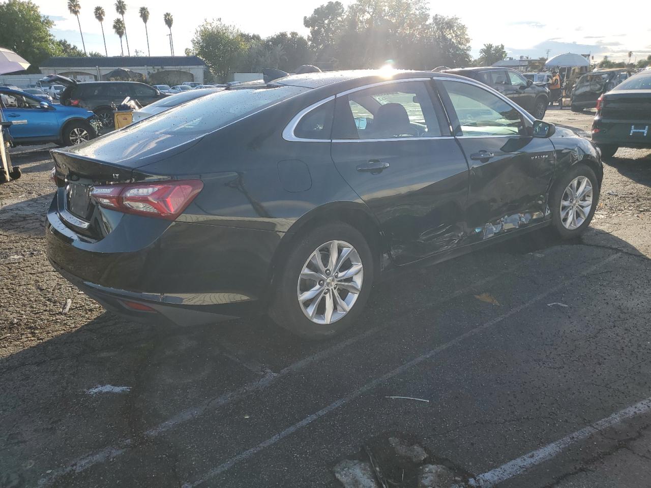 Image 3 of 2020 CHEVROLET MALIBU LT 2020 with VIN 1G1ZD5ST4LF115243