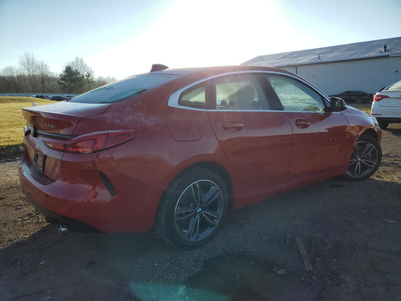 Obraz 3 z 2021 BMW 228XI  2021 z VIN WBA73AK00M7H61536