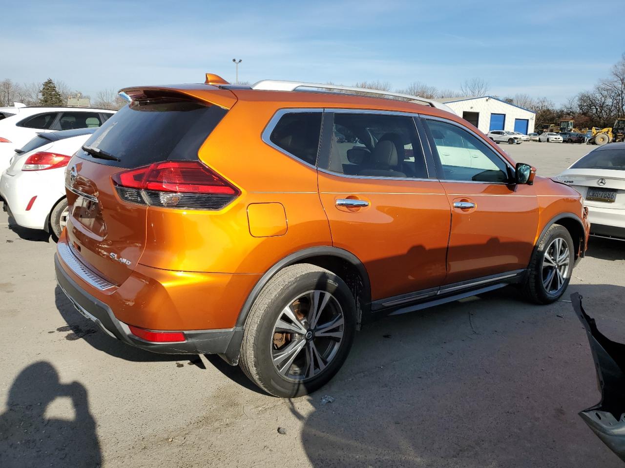 Изображение 3 2017 NISSAN ROGUE SV 2017 с VIN 5N1AT2MV7HC776192