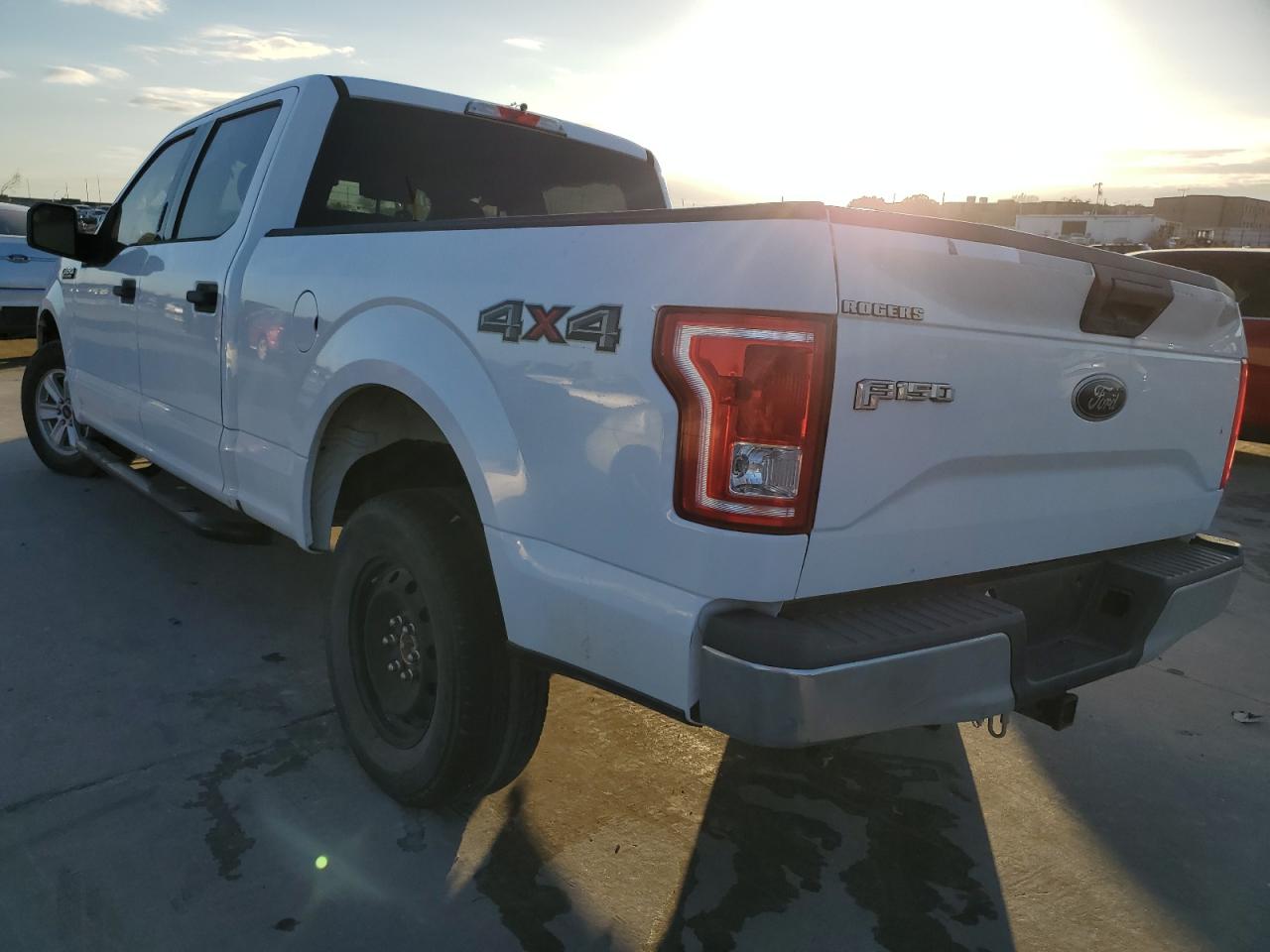 Изображение 2 2017 FORD F150 SUPERCREW 2017 с VIN 1FTFW1EF5HKD01102