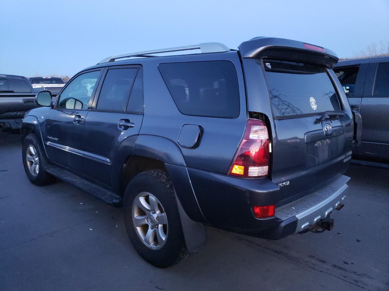 Изображение 2 2005 TOYOTA 4RUNNER SR5 2005 с VIN JTEBT14R250057415