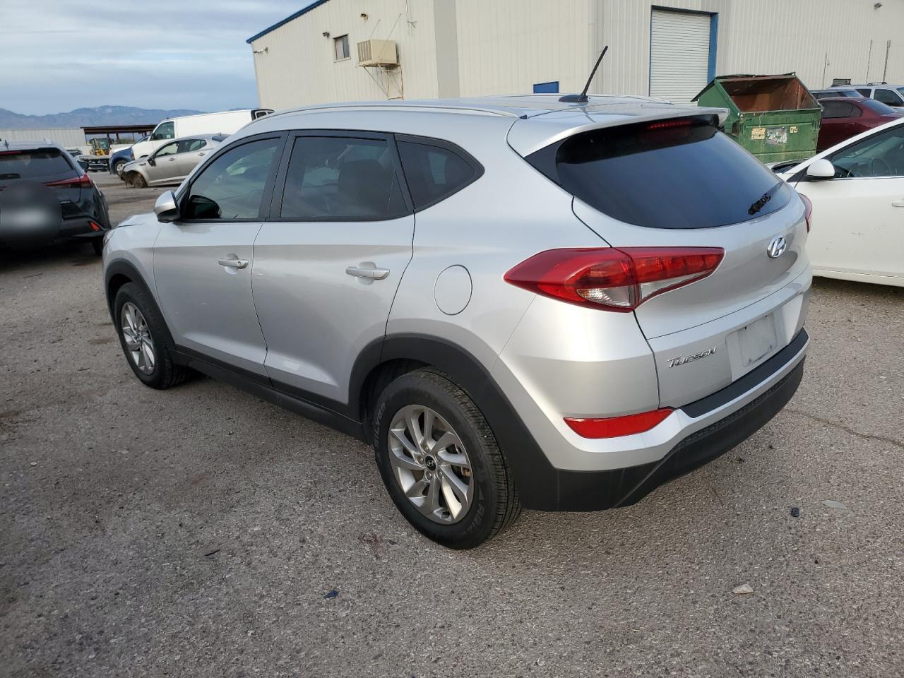 Obraz 2 z 2016 HYUNDAI TUCSON LIMITED 2016 z VIN KM8J33A48GU089460