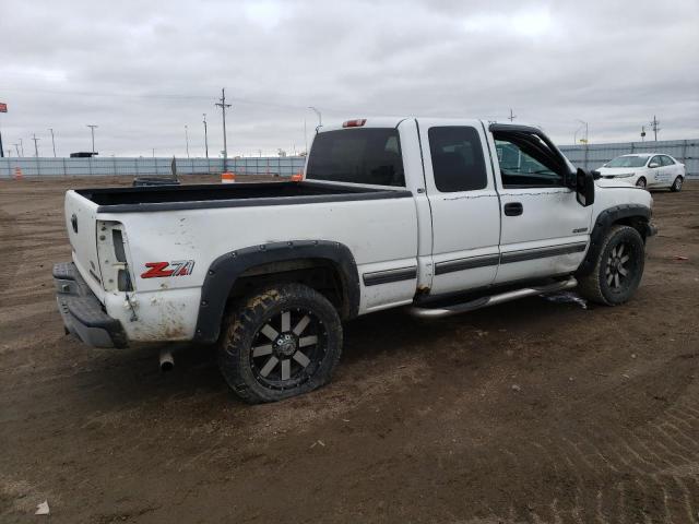 Image 3 of 2000 CHEVROLET SILVERADO K1500 2000 with VIN 1GCEK19T3YE101082