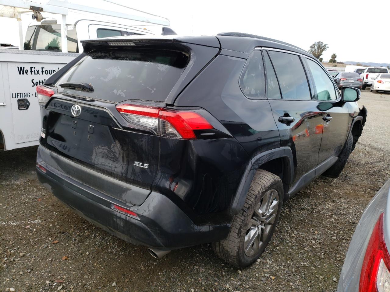 Image 3 of 2021 TOYOTA RAV4 XLE PREMIUM 2021 with VIN 2T3C1RFV3MC114904