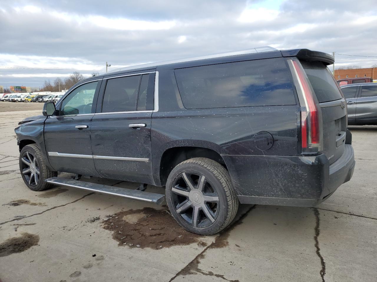Image 2 of 2016 CADILLAC ESCALADE ESV PREMIUM 2016 with VIN 1GYS4JKJ9GR121490