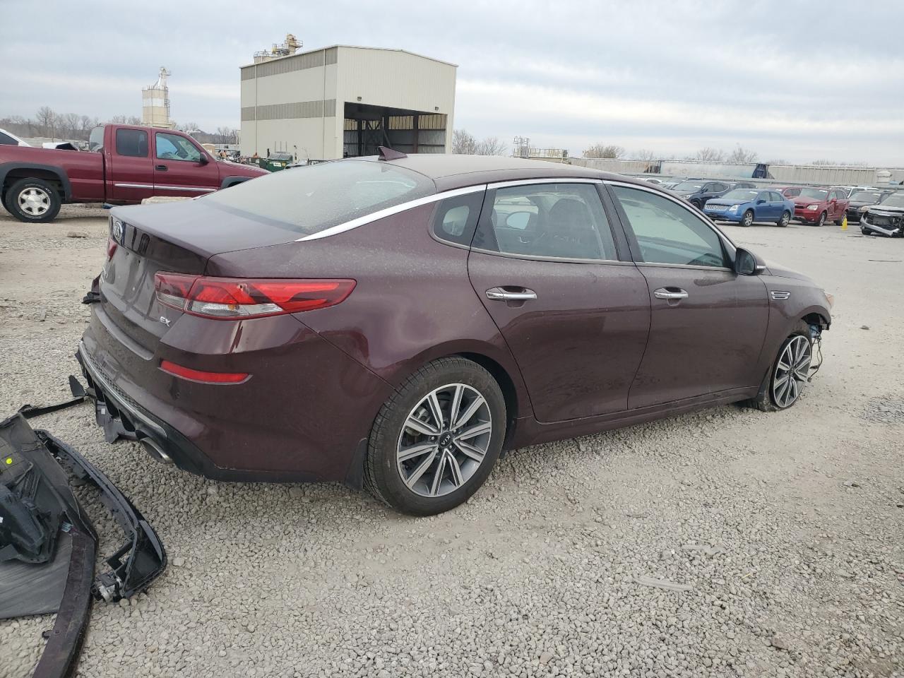 Image 3 of 2020 KIA OPTIMA EX 2020 with VIN 5XXGU4L17LG397899