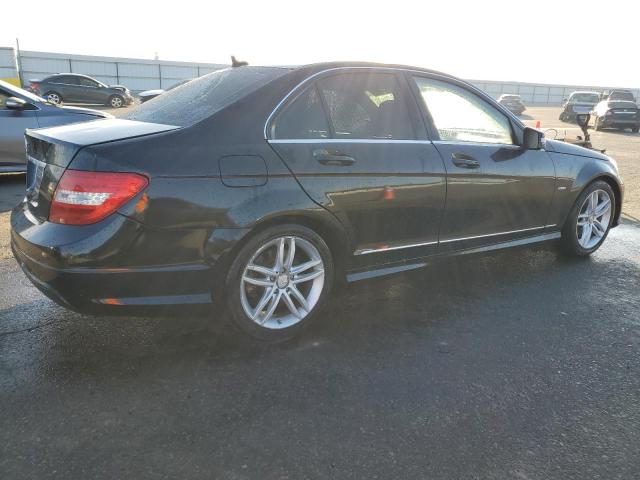 Obraz 3 z 2012 MERCEDES-BENZ C 250 2012 z VIN WDDGF4HB6CR213812
