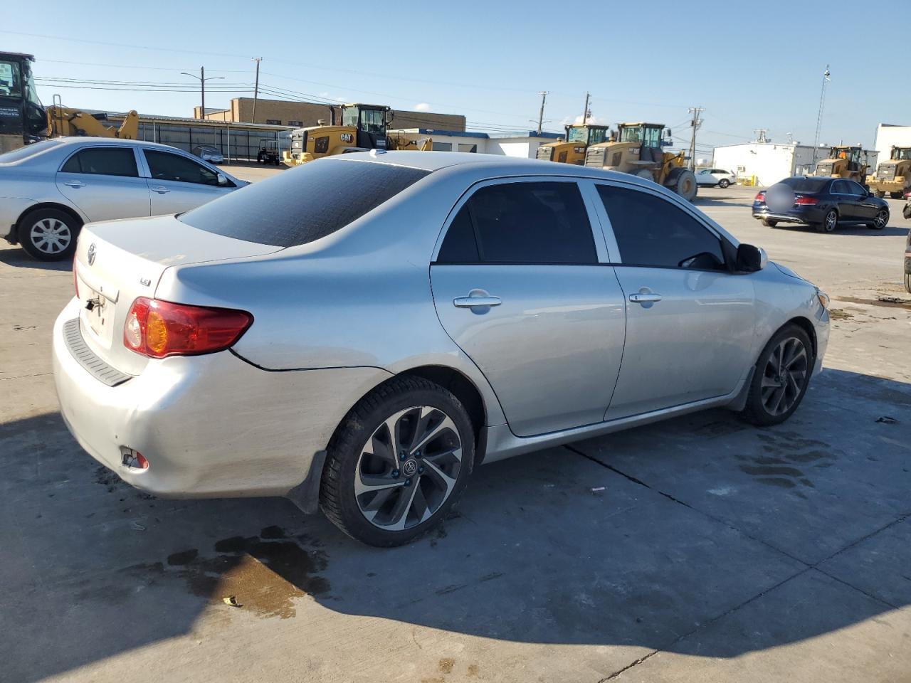 Image 3 of 2009 TOYOTA COROLLA BASE 2009 with VIN JTDBL40EX99092844