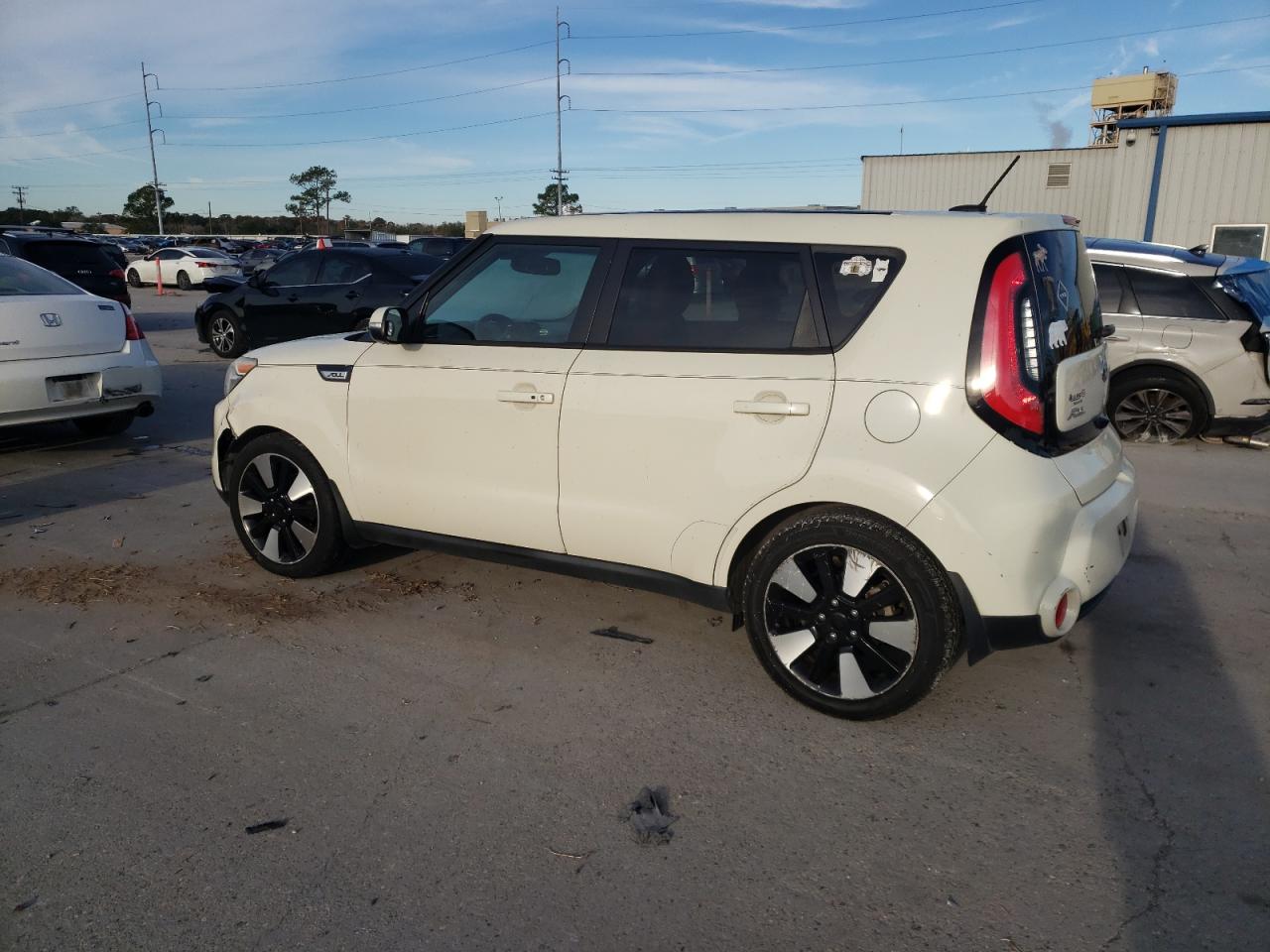 Obraz 2 z 2015 KIA SOUL ! 2015 z VIN KNDJX3A52F7224303