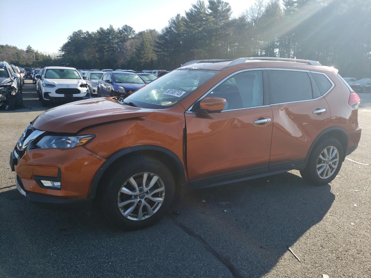 Obraz 1 z 2017 NISSAN ROGUE SV 2017 z VIN 5N1AT2MV5HC776191