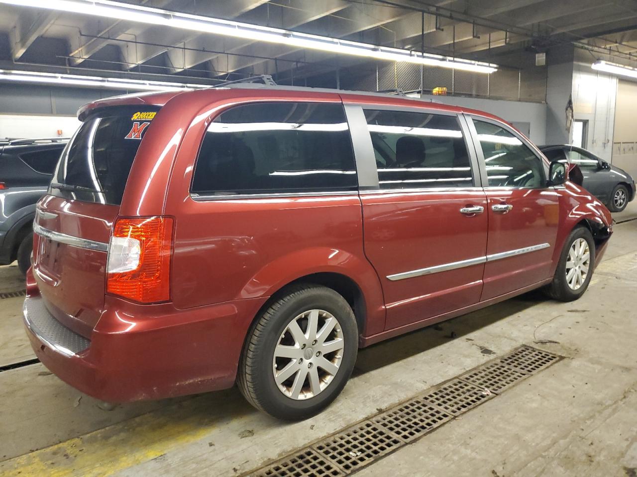 Obraz 3 z 2015 CHRYSLER TOWN & COUNTRY TOURING 2015 z VIN 2C4RC1BG3FR727727