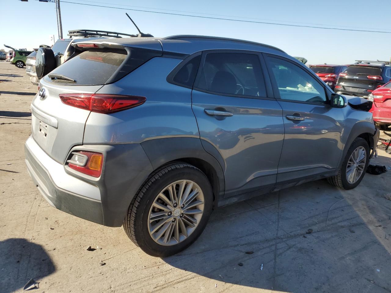 Image 3 of 2018 HYUNDAI KONA SEL 2018 with VIN KM8K22AA6JU133602