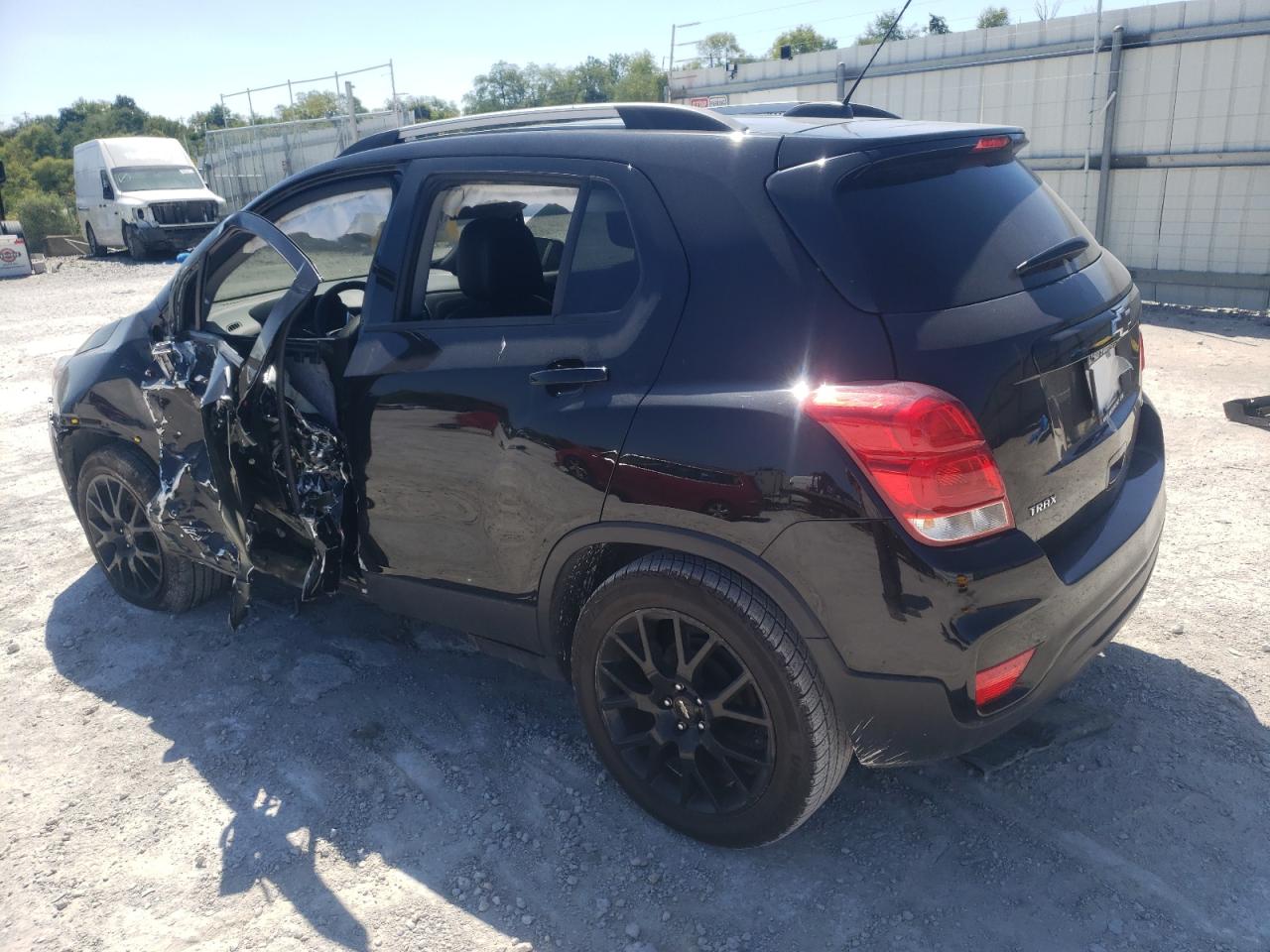 Obraz 2 z 2020 CHEVROLET TRAX 1LT 2020 z VIN KL7CJLSB3LB352344