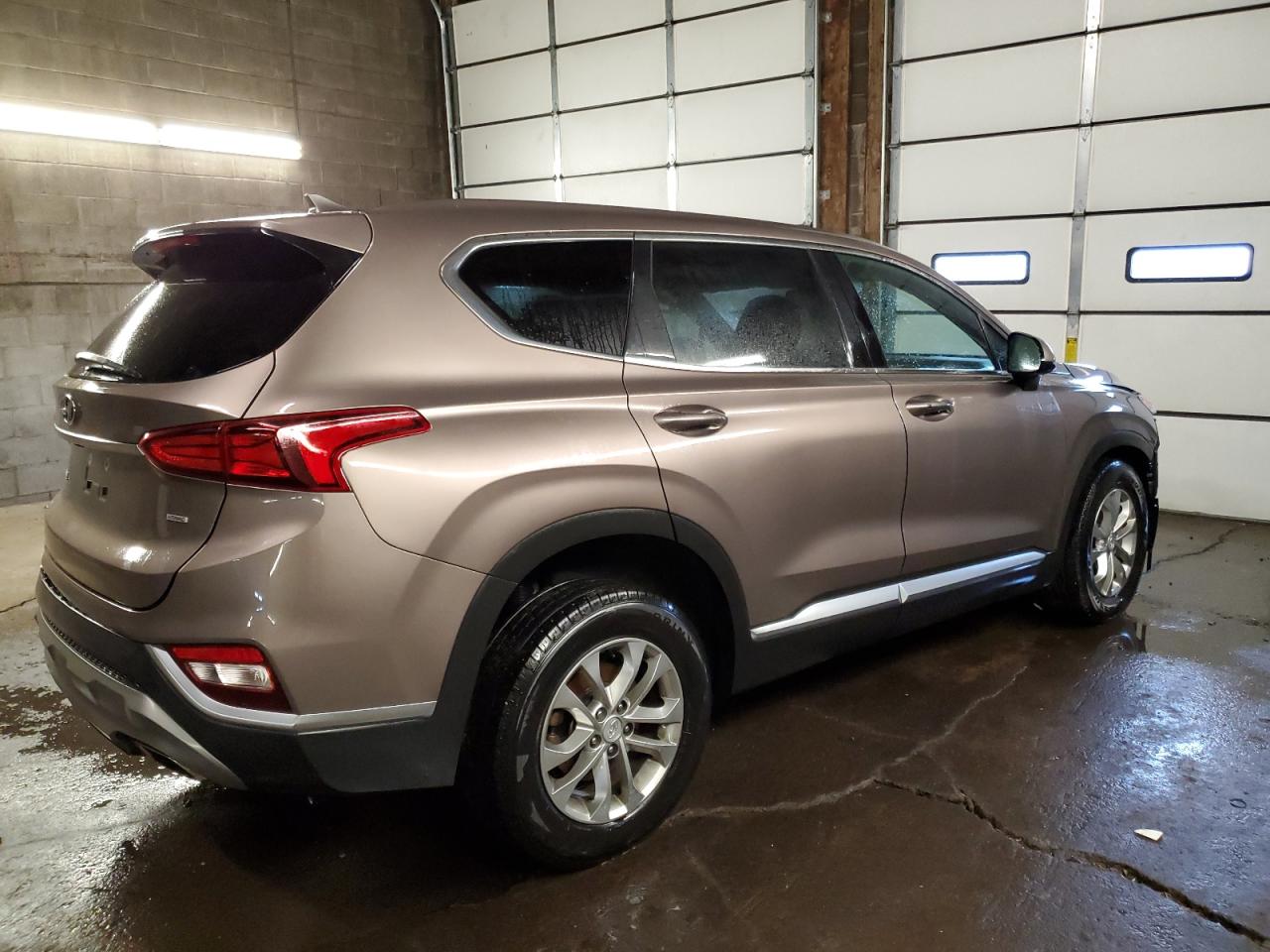 Image 3 of 2020 HYUNDAI SANTA FE SEL 2020 with VIN 5NMS3CAD3LH232339