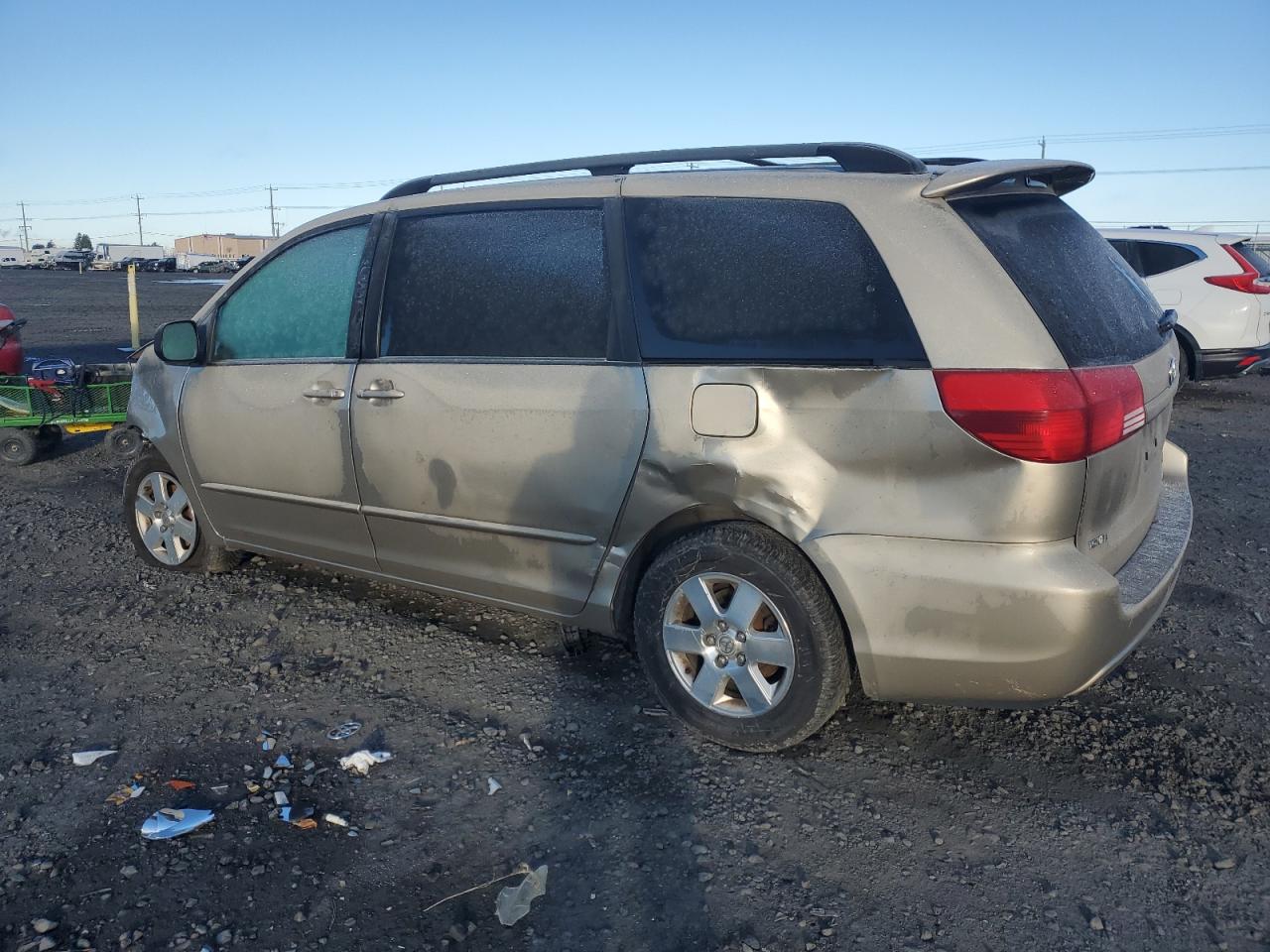 Image 2 of 2005 TOYOTA SIENNA CE 2005 with VIN 5TDZA23C95S224328