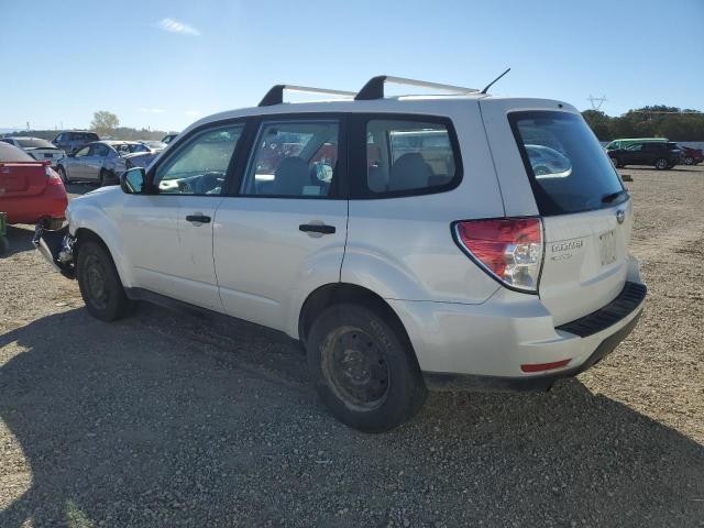 Obraz 2 z 2013 SUBARU FORESTER 2.5X 2013 z VIN JF2SHAAC7DH443724