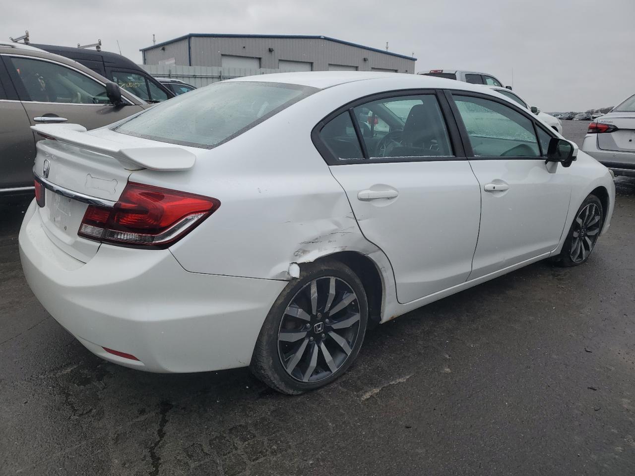 Image 3 of 2014 HONDA CIVIC EXL 2014 with VIN 19XFB2F90EE274304
