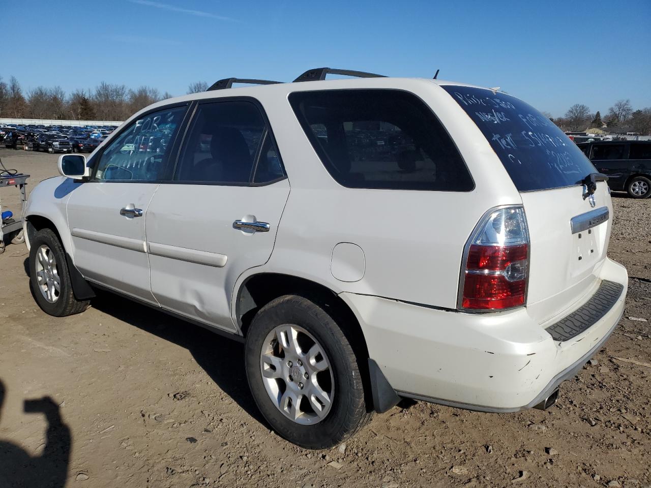 Image 2 of 2005 ACURA MDX TOURING 2005 with VIN 2HNYD18875H523617
