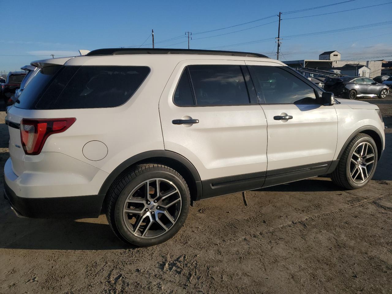 Obraz 3 z 2016 FORD EXPLORER SPORT 2016 z VIN 1FM5K8GT3GGC34516