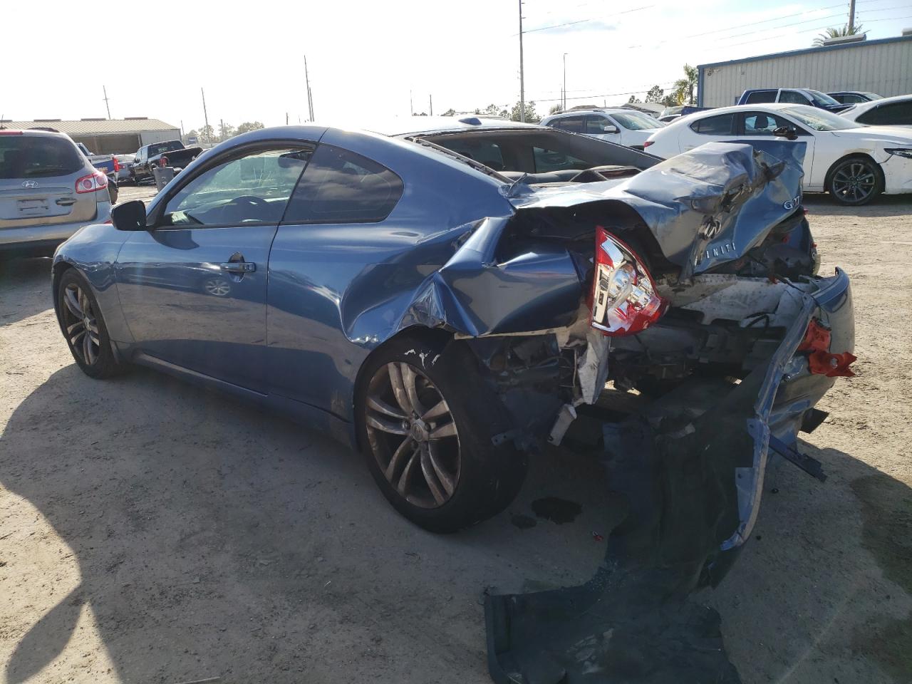 Изображение 2 2010 INFINITI G37 BASE 2010 с VIN JN1CV6EK3AM104328