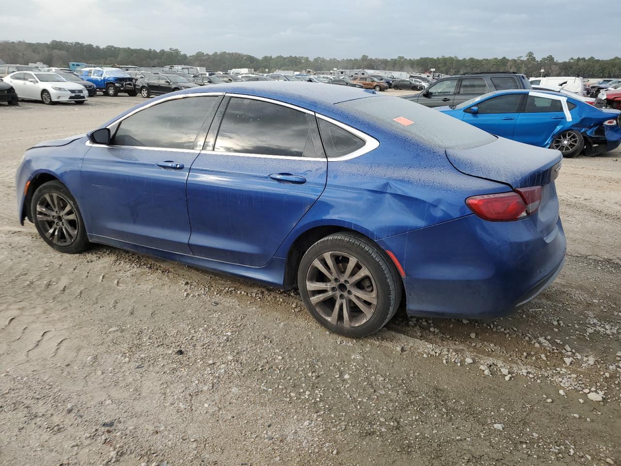Изображение 2 2015 CHRYSLER 200 LIMITED 2015 с VIN 1C3CCCABXFN747949