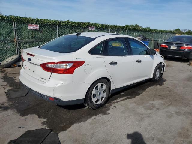 Изображение 3 2013 FORD FOCUS S 2013 с VIN 1FADP3E29DL242496