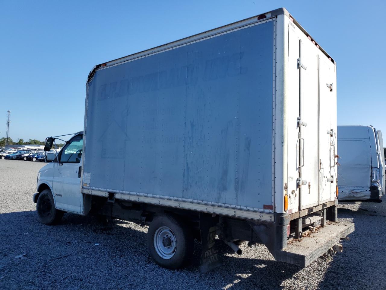 Image 2 of 2001 CHEVROLET EXPRESS CUTAWAY G3500 2001 with VIN 1GBHG31RX11163011