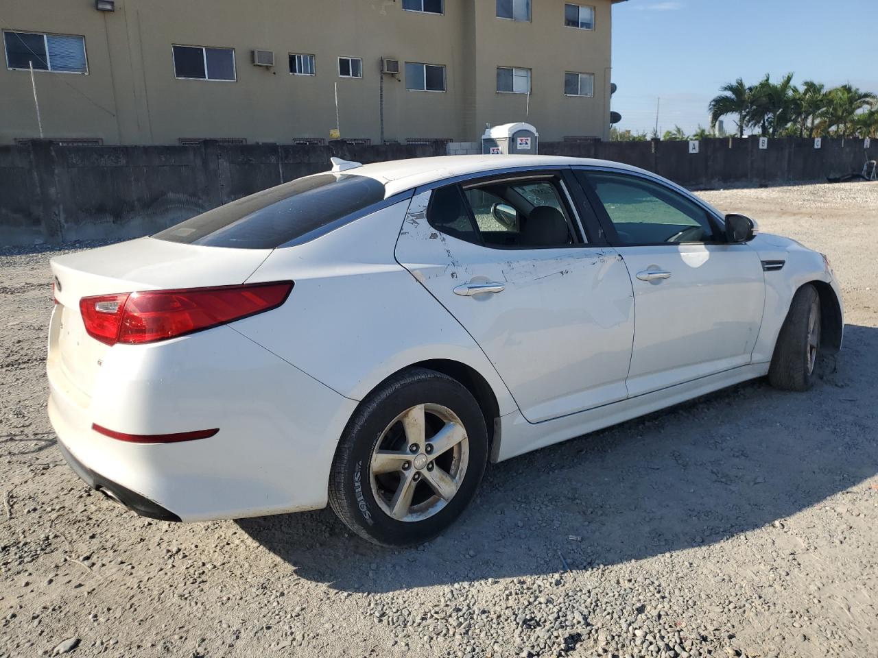 Obraz 3 z 2015 KIA OPTIMA LX 2015 z VIN 5XXGM4A76FG509653