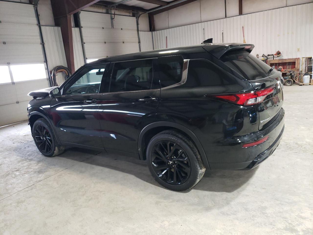 Image 2 of 2024 MITSUBISHI OUTLANDER SE 2024 with VIN JA4J4VA80RZ005678